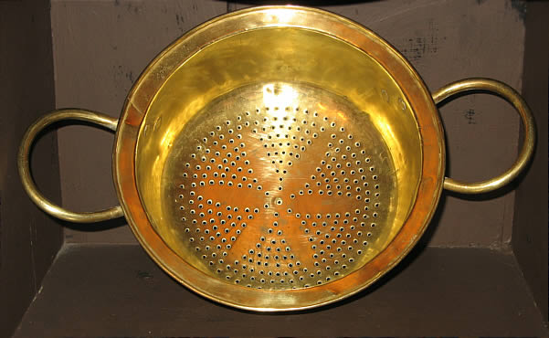 Metalware<br>Archives<br>Brass colander