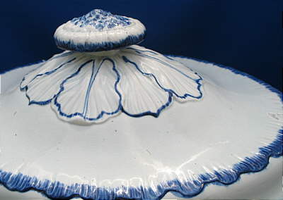 Accessories<br>Archives<br>SOLD   Blue Shell Edge Tureen