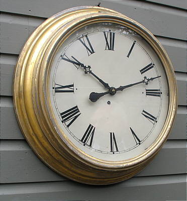 SOLD   A Victorian Connecticut Gallery Clock