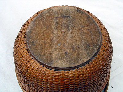 Accessories<br>Archives<br>SOLD   A 19th century Nantucket Basket