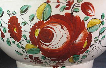 Accessories<br>Archives<br>SOLD   Creamware Bowl with Enamelled Roses