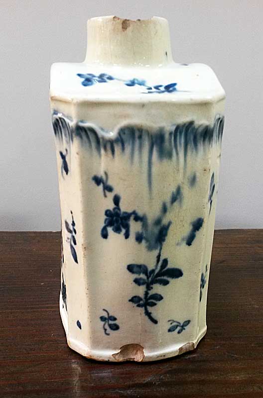 Pearlware Shell-edge tea canister