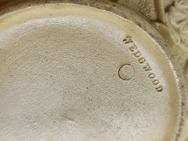 Ceramics<br>Ceramics Archives<br>Wedgwood teapot with spaniel finial