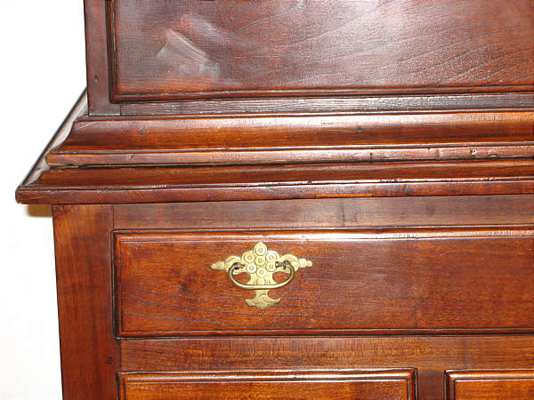 SOLD  DIMINUTIVE RHODE ISLAND QUEEN ANNE HIGHBOY