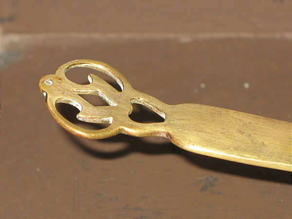 Metalware<br>Archives<br>Brass chamberstick