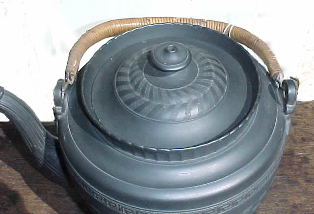 Ceramics<br>Ceramics Archives<br>Engine-turned Basalt Kettle