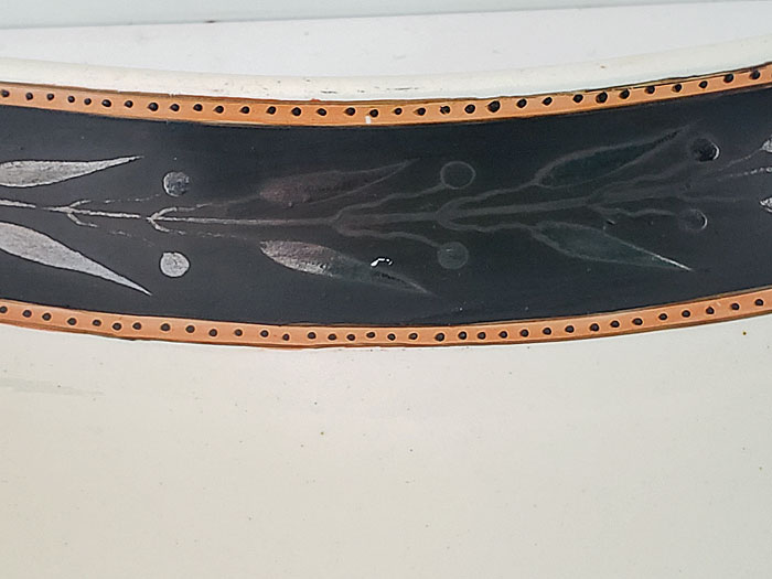 Ceramics<br>Ceramics Archives<br>Rare Border on a Wedgwood Dish