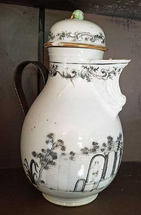 Ceramics<br>Ceramics Archives<br>Chinese Export Porcelain covered Pot