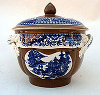 SOLD   A Pearlware Batavia Sugar Bowl