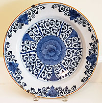 Dutch Delft Charger